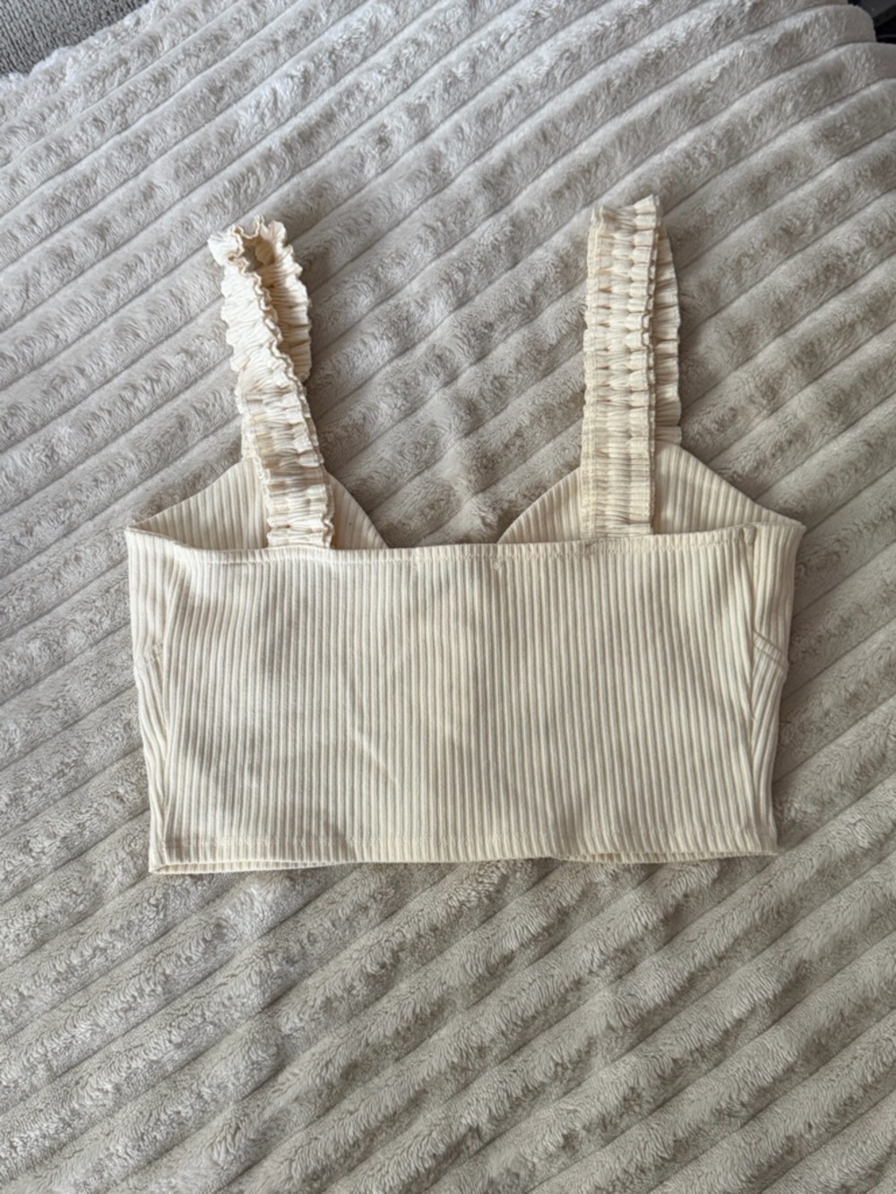 Backyard Roses Cream Pearl Button Up Cropped Tank - Picture 3 of 4